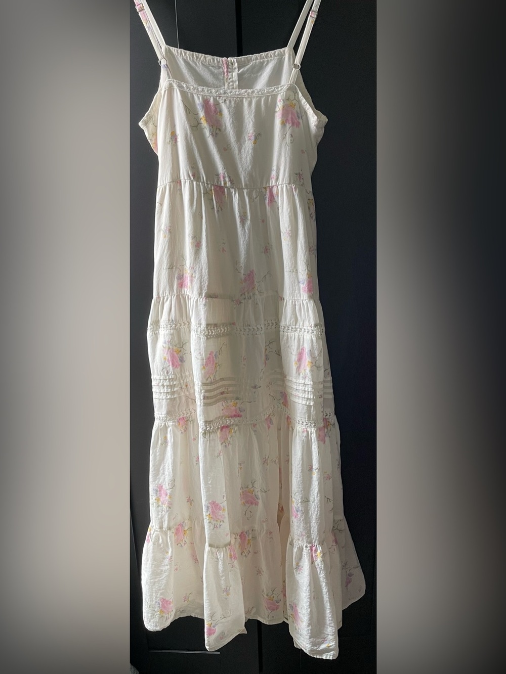 Universal Thread White Pink Floral Dress w/ pleats, eyelet & lace detailing - Picture 4 of 9